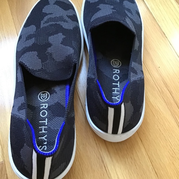 Rothys Slip On Original Sneaker Camo Size 9 - Picture 3 of 7